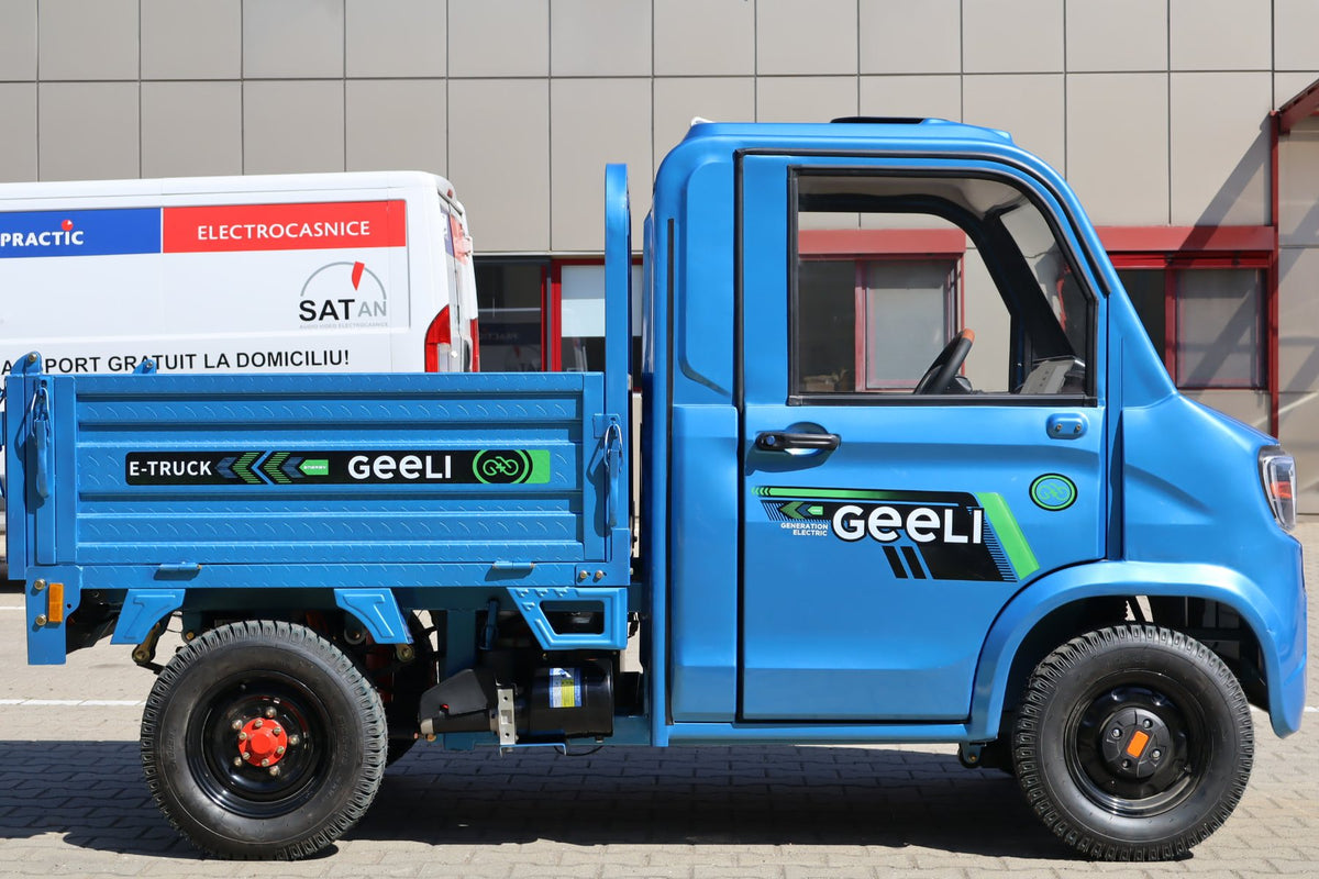 GEELI E-TRUCK electric utility vehicle — right side view